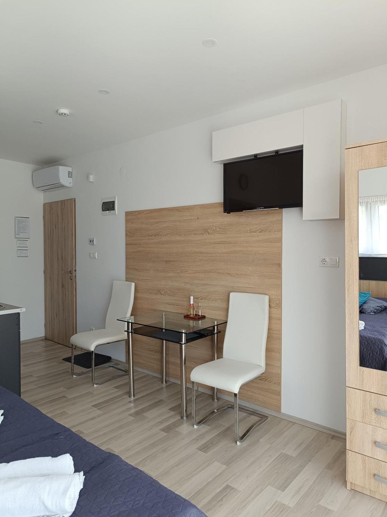 Ujhely Apartmanhaz Siófok Exteriér fotografie