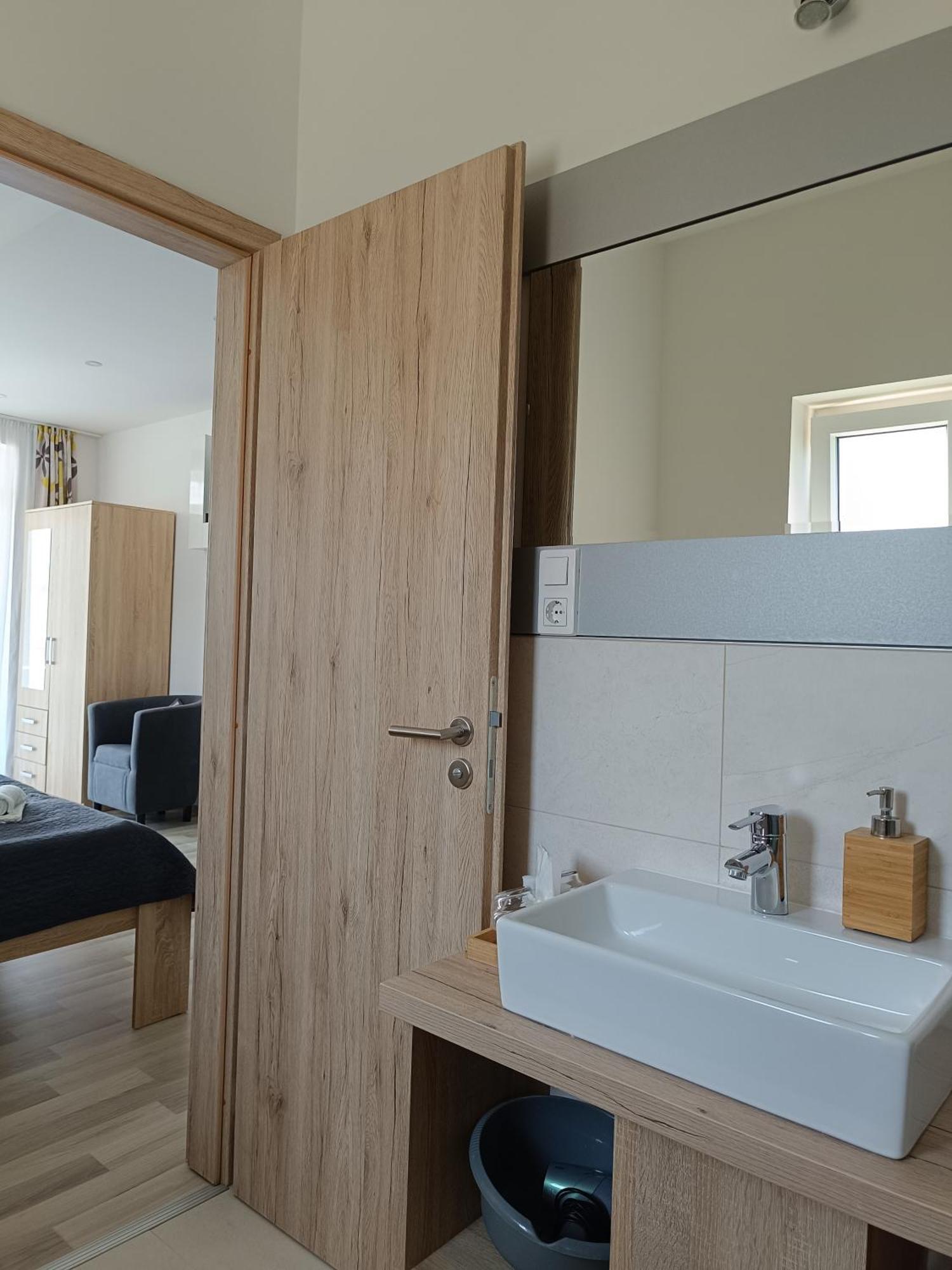 Ujhely Apartmanhaz Siófok Exteriér fotografie