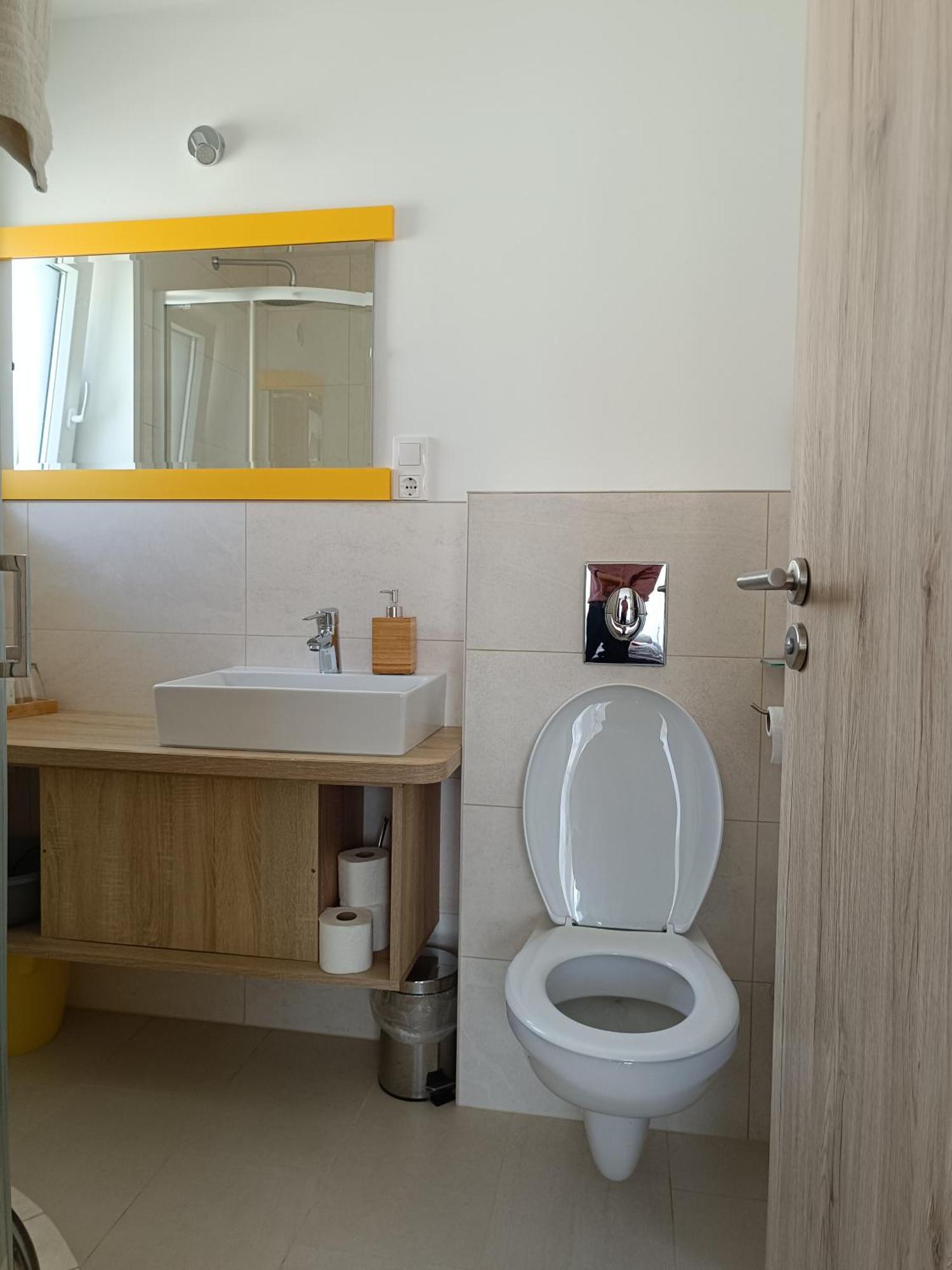 Ujhely Apartmanhaz Siófok Exteriér fotografie