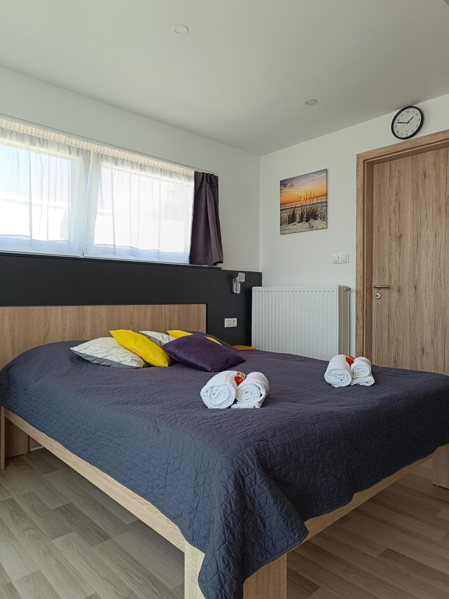 Ujhely Apartmanhaz Siófok Exteriér fotografie