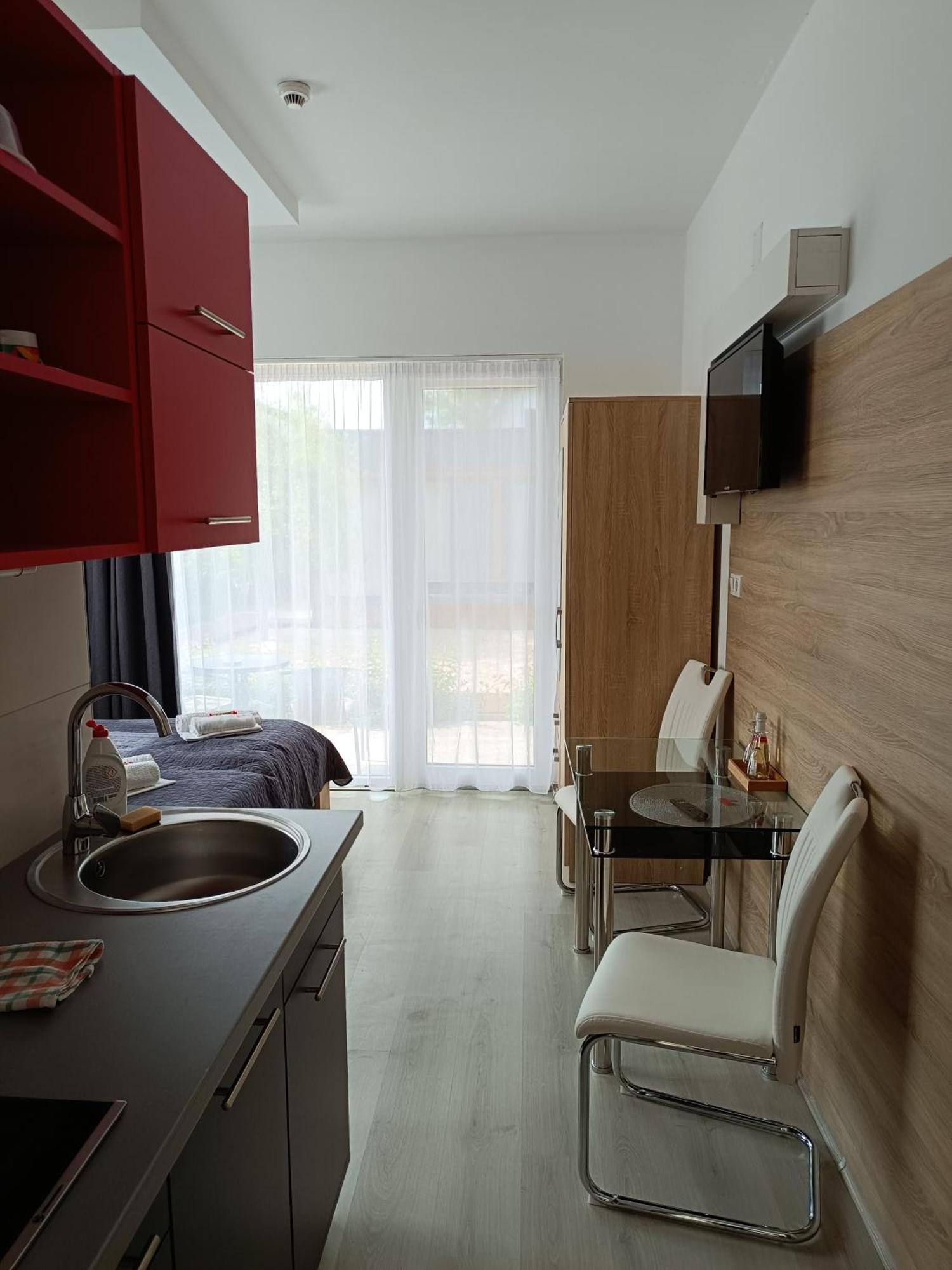 Ujhely Apartmanhaz Siófok Exteriér fotografie