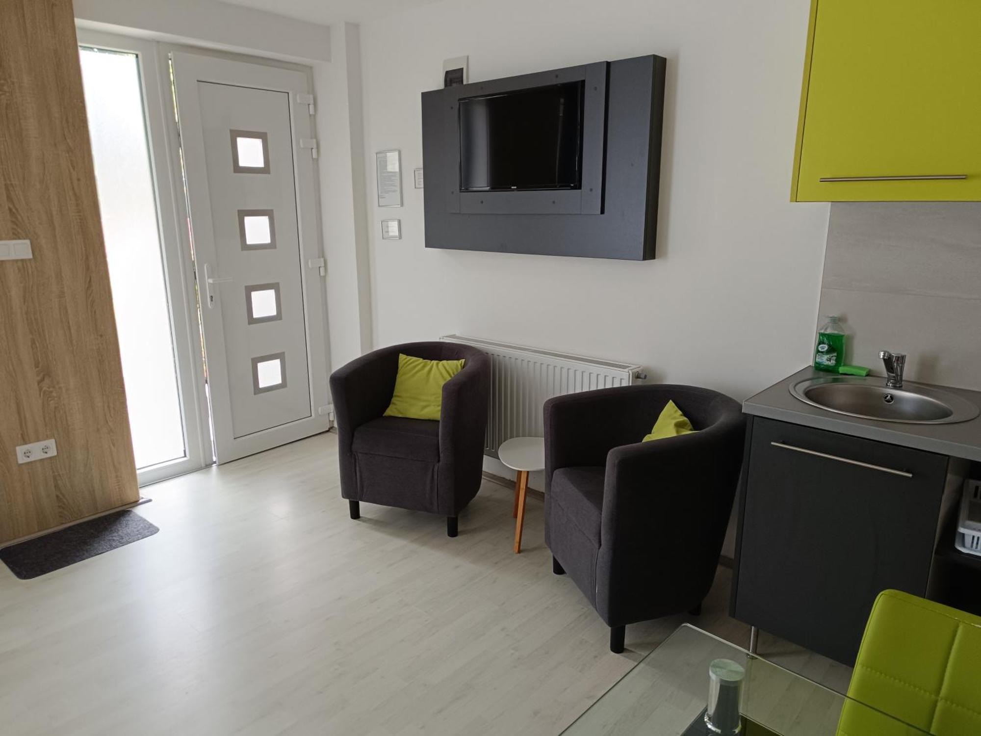 Ujhely Apartmanhaz Siófok Exteriér fotografie