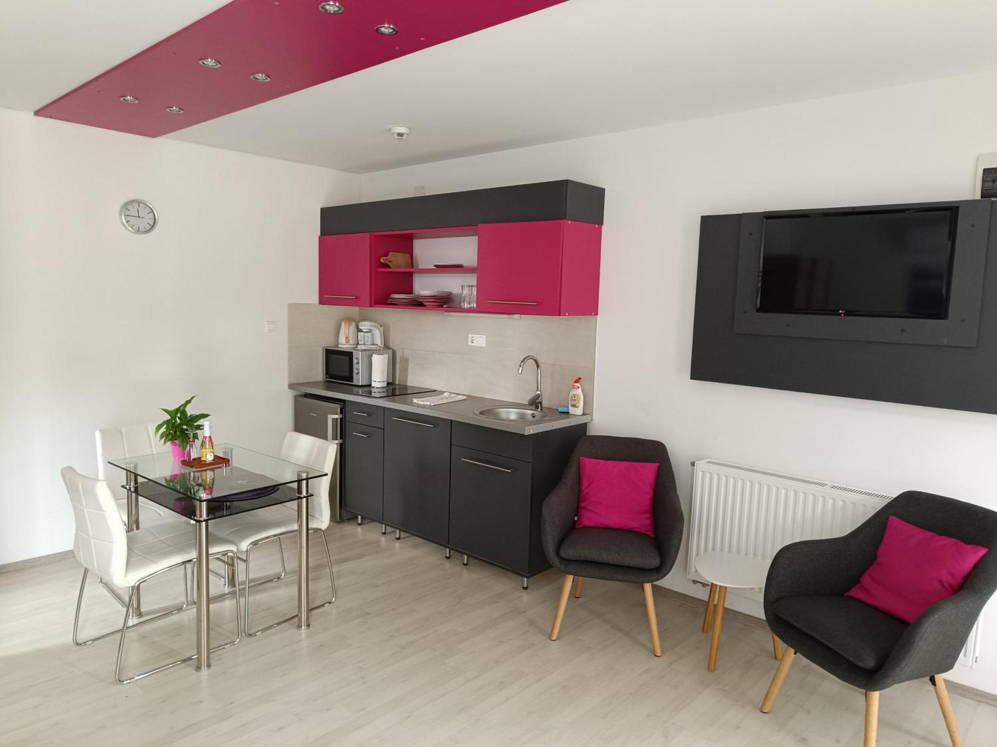 Ujhely Apartmanhaz Siófok Exteriér fotografie