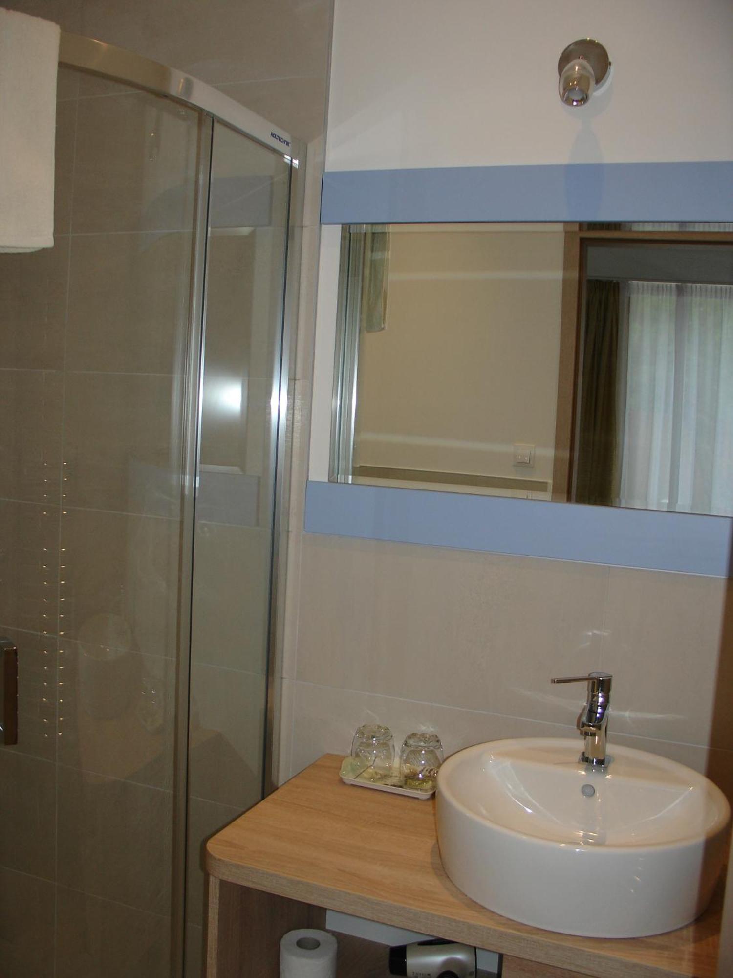 Ujhely Apartmanhaz Siófok Exteriér fotografie