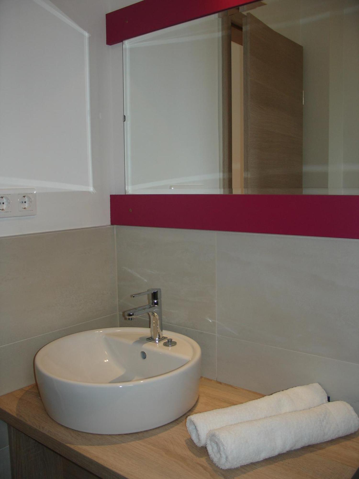 Ujhely Apartmanhaz Siófok Exteriér fotografie